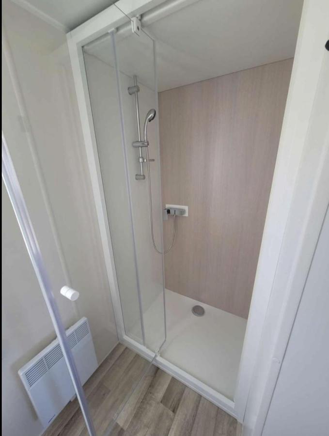 Mobil Home Neuf 6/8 Pers Biville-sur-Mer Екстер'єр фото